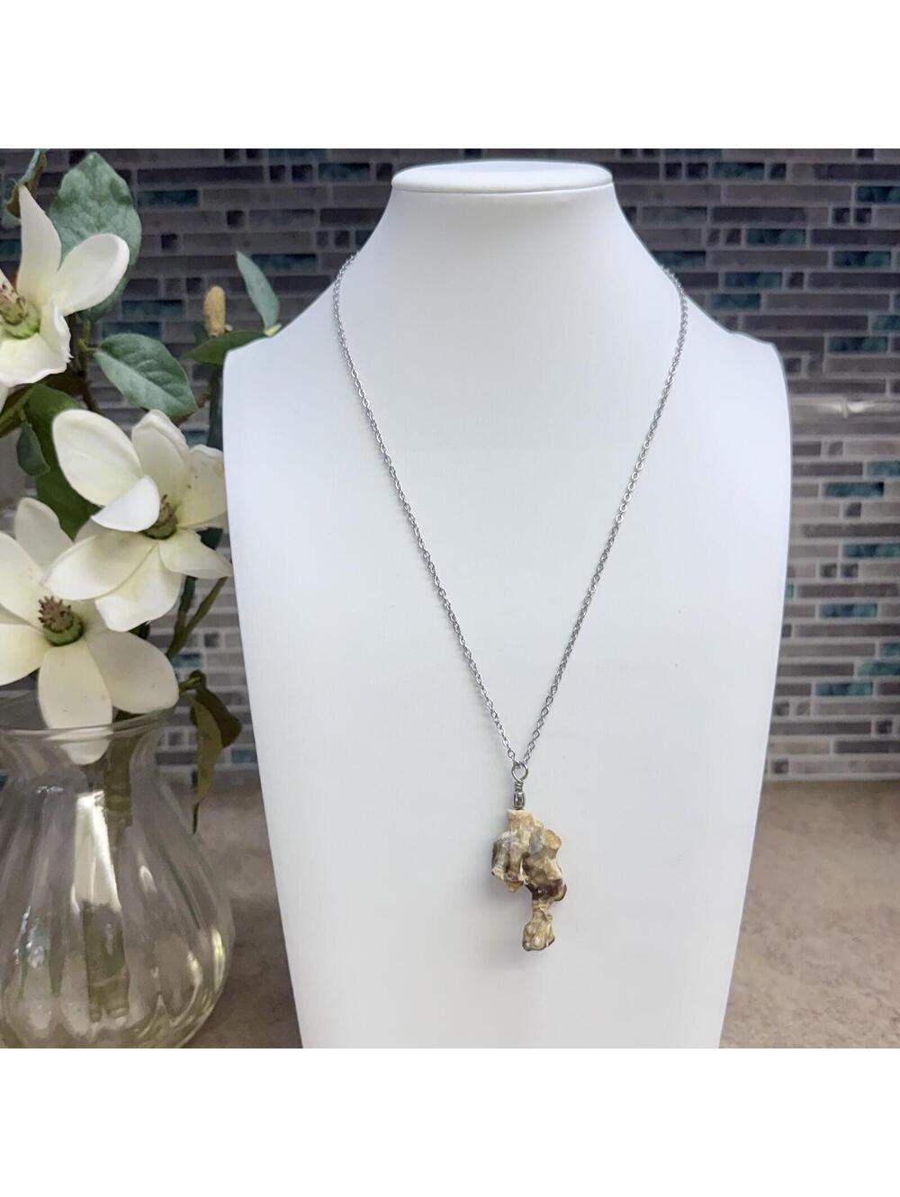 Hand Crafted Banded Agate Stone Pendant Necklace